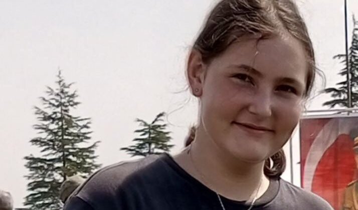 Menenjit Şüphesiyle Hastaneye Kaldırılan 14 Yaşındaki Öğrenci Hayatını Kaybetti