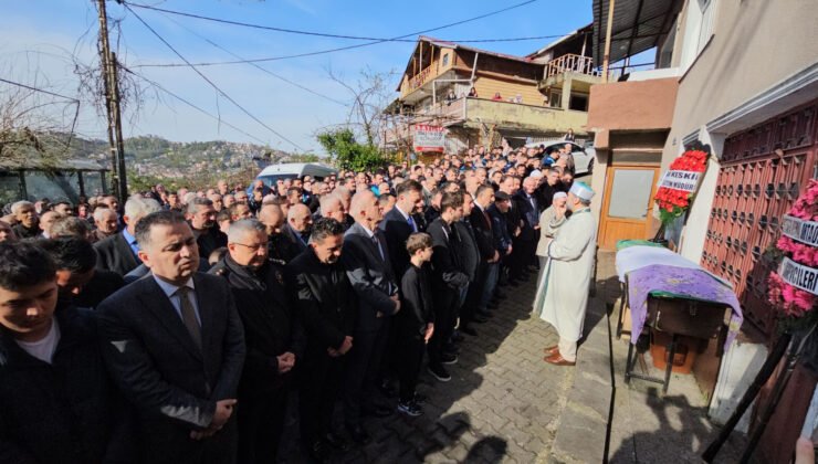 Menenjit şüphesiyle ölen ortaokul öğrencisi son yolculuğuna uğurlandı