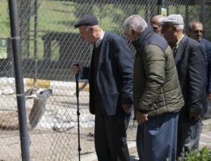 Mersin Büyükşehir, Emeklileri Doğayla Buluşturuyor