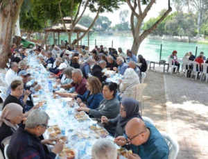 Mersin'De Emekli Evleri Hizmetlerine Devam Ediyor