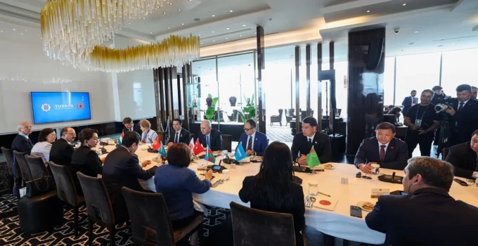 Numan Kurtulmuş, Türkpa Üyesi Mevkidaşlarıyla Buluştu