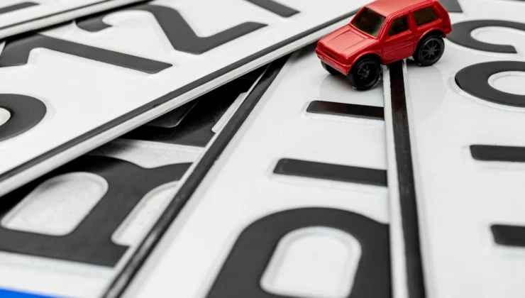 Plaka Karmaşasına Son! Hatalı Plakalar Ücretsiz Değiştirilecek