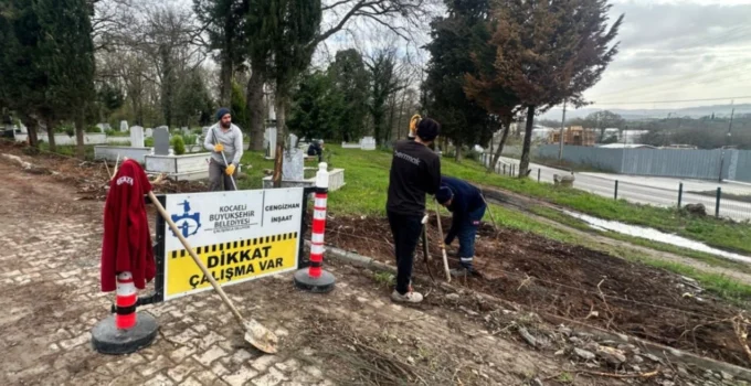 Pelitli Mezarlığı’nda Tel Çit Ve Panel Uygulaması