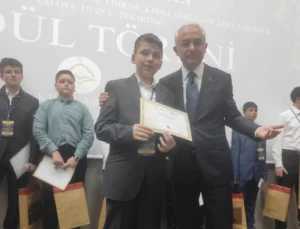 Sakarya’dan “Genç Bilaller Ezan Okuma Yarışması”Nda Büyük Başarı