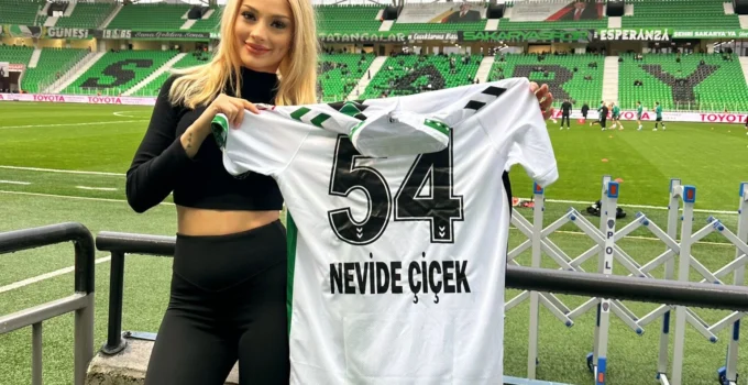 Sakaryaspor’dan Nevide Çiçek’e Özel Jest!