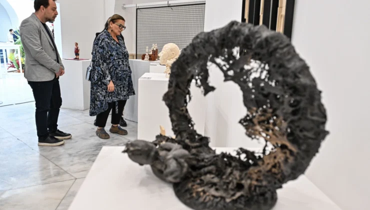 İzmir'De Seramikle Görünür Kılınan Sessiz Çığlıklar