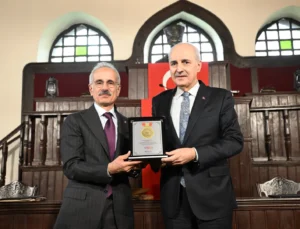 Trabzonlulardan Tbmm Başkanı Kurtulmuş'A Tarihi Teşekkür
