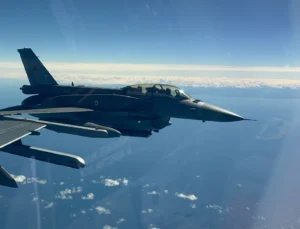 Türk Hava Kuvvetleri’nden Eğitim Uçuşu