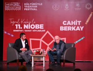 Usta Sanatçı Cahit Berkay Manisalılarla Buluştu