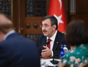 Sanayi, Finans Ve Küresel Riskler Ekk'Da Görüşüldü