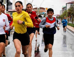 Ağrı'Da Gençlik Spor'Dan 19 Mayıs Coşkusuna Sportif Kutlama