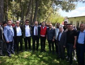 Ahmet Akın Köy Hayrına Katıldı