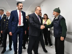 Ankara'Da Vali Canbolat’tan Bayramda Hastane Ziyareti