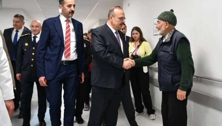 Ankara'Da Vali Canbolat’tan Bayramda Hastane Ziyareti