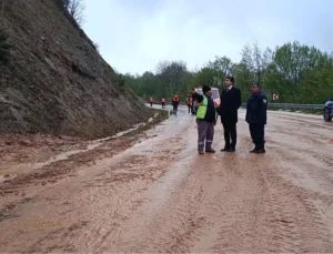 Bilecik Gümüşdere'Deki Heyelan Bölgesine Yakın Mercek
