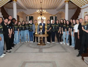 Bursa'Da Şampiyon Hentbolculardan Başkan Vekili Biba’ya Ziyaret