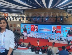 CHP’li Kurultay Delegesi Gülcan Batihan’dan Özgür Özel’e Tam Destek: “Kişisel Hırsların Değil, Atatürk’ün Çizdiği Aydınlık Yarınların Yanındayız”