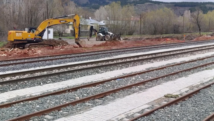 Chp’li Sarıbal’dan Hazar Gölü Havzasındaki Madencilik Faaliyetlerine Tepki
