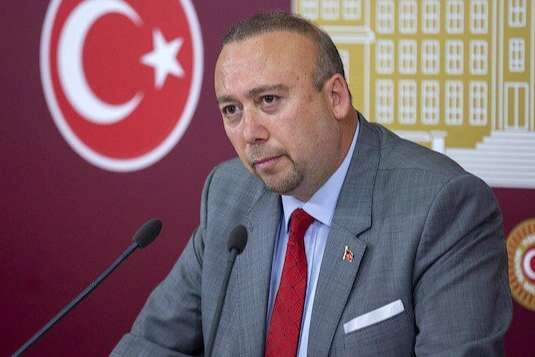 Chp Özkan Yalım'I Ihraç Etti!