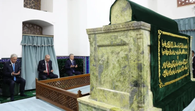 Cumhurbaşkanı Erdoğan, Türkistan’da Kültür Gezisinde