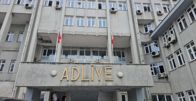 Devrek davasında sanıklar para transferlerini ‘borç’ ve ‘yardım’ olarak açıkladı