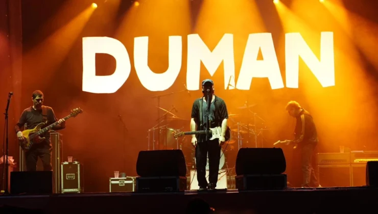 Duman Konseriyle Gençlik Festivali’ne Muhteşem Final