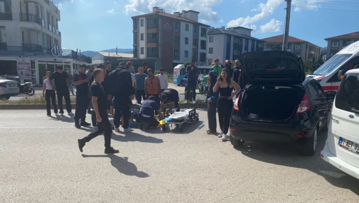 Düzce'De Motosiklet Ile Otomobil Çarpıştı: 1 Yaralı