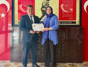 Edirne'De Keşanlı Eğitimciye Uluslararası Başarı Ödülü