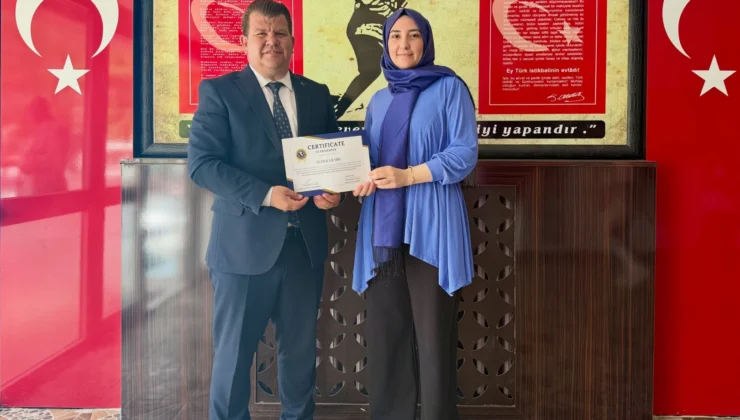Edirne'De Keşanlı Eğitimciye Uluslararası Başarı Ödülü