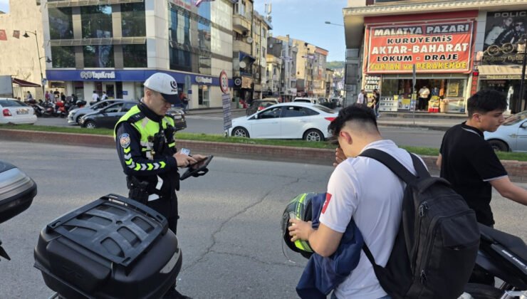 Ereğli polisi motosiklet sürücülerine yönelik denetim yaptı