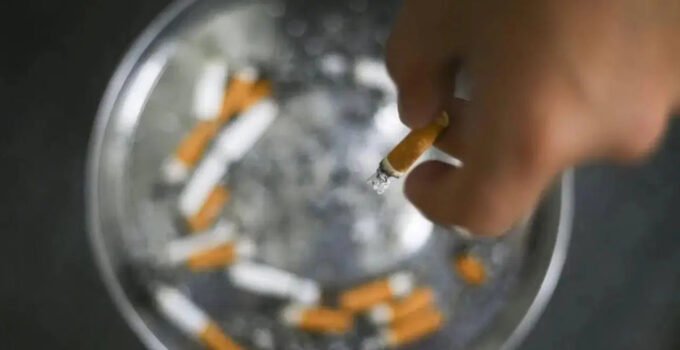 Türkiye’de tütünle mücadelede yeni dönem: Sigara satışında kimlik şartı gündemde