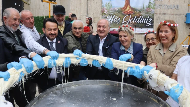İzmit'Te Hıdırellez Şenliği'Nin Son Günü Coşkuyla Yaşandı