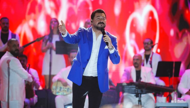Mersin'De 9 Günlük Festivalin Finali Serkan Kaya Ile Oldu