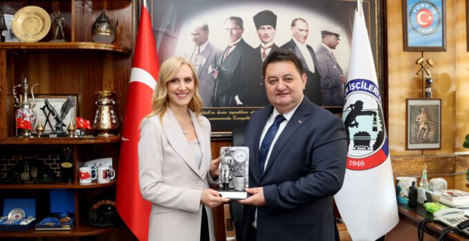 Prof. Dr. Sayan’dan GMİS’e ziyaret