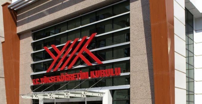 Yök'Ten 'Yabancı Öğrenci Ücreti' Iddialarına Yalanlama