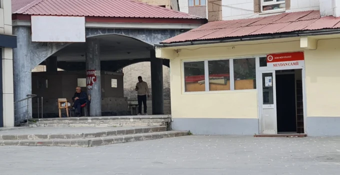 Ağrı Meydan Camii Şadırvanında Musluk Krizi