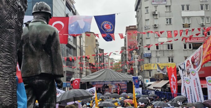 Zonguldak’ta 1 Mayıs Kutlamalarına Minik Madenci Damga Vurdu