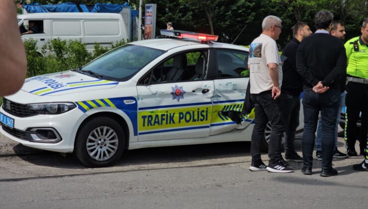 Zonguldak’ta korkutan kaza, geri manevra yapan tren polis otosuna çarptı
