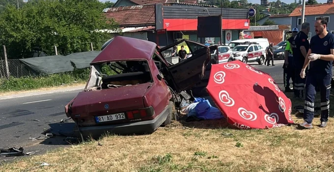 Ak Parti Düzce Milletvekili Ercan Öztürk Trafik Kazasında Yaralandı, 1 Kişi Hayatını Kaybetti
