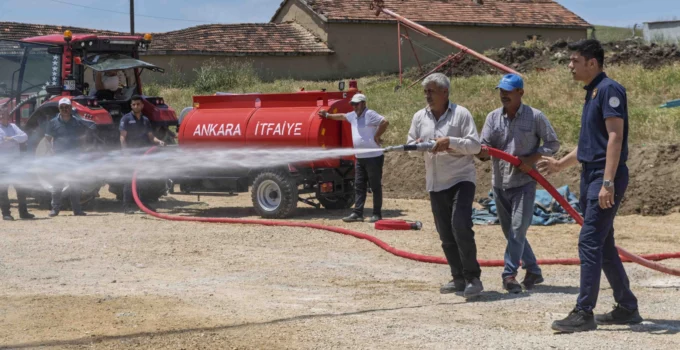 Ankara'Da Kırsal Mahallelere Yangın Söndürme Tankeri Desteği