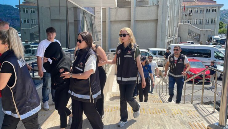 Zonguldak’ta rüşvetle kürtaj iddiasında 17 şüpheliden 8’i adliyede