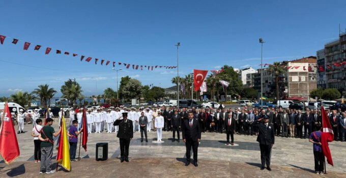 Karadeniz Ereğli’nin Kurtuluşunun 106’ncı Yılı Törenlerle Kutlandı