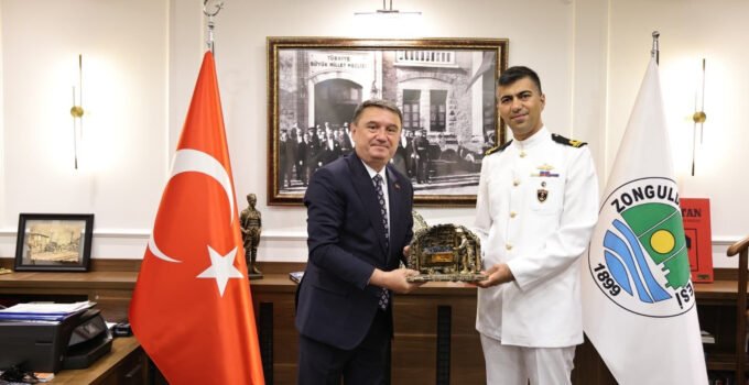 TCG Kilimli Gemisi Komutanlarından Başkan Erdem’e Ziyaret