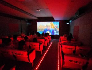 TRT Sinema Tırı Zonguldak’ta çocuklarla buluştu