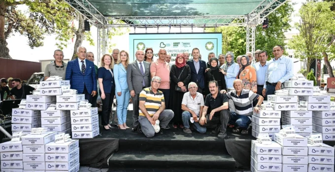 Balıkesir’de Arıcılara Yüzde 100 Hibeli Fondan Kek Desteği