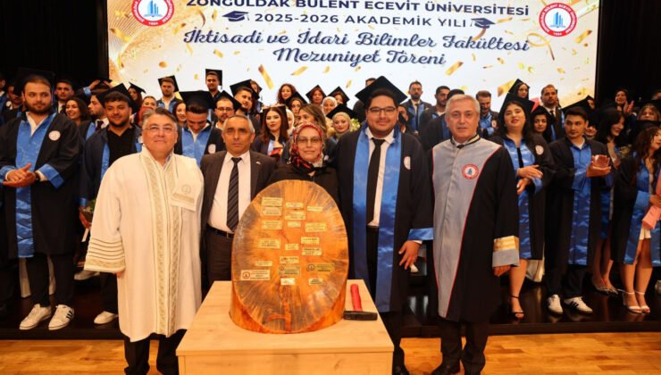 BEUN’da Geleceğin Yöneticileri, Ekonomistleri ve Siyaset Bilimcileri Mezuniyet Coşkusu Yaşadı