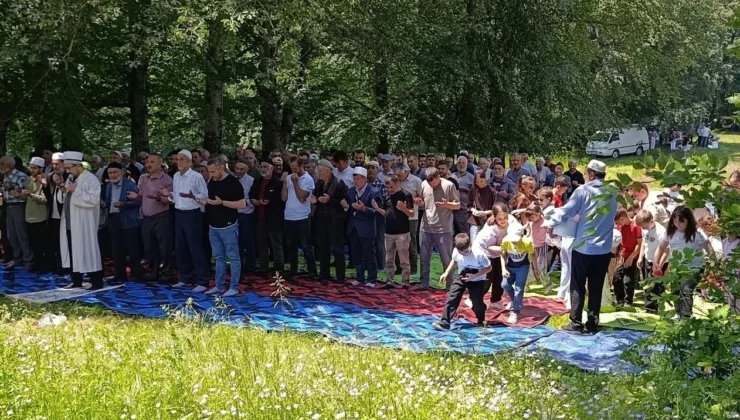 Bilecik Güde Köyü Yağmur Ve Şükür Duasında