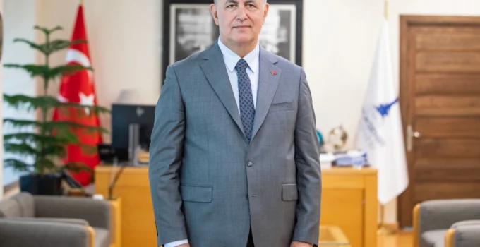 Cemil Tugay Chp'Den Istifa Etti! Görevini Bağımsız Sürdürecek