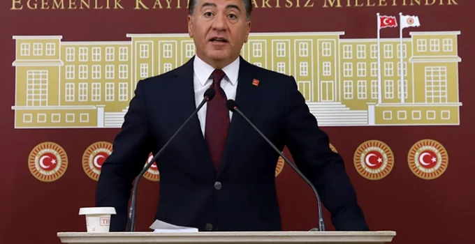 Chp'De Olağanüstü Hamle… Murat Emir: 900'E Yakın Imzayla Genel Merkeze Gideceğiz