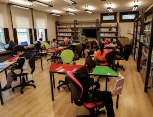 İstanbul Büyükşehir'Den Kesintisiz Kütüphane